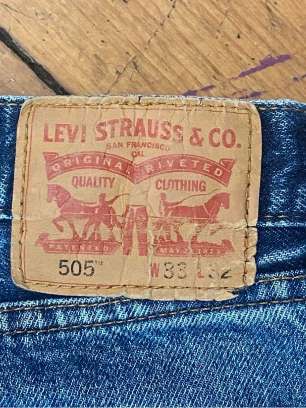 Classic Men's Distressed Blue Jeans Levi’s 505 with sashiko patches - Picture 4 of 8